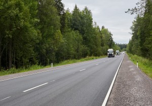 В Ленобласти обновили дорогу между Сосново и Запорожским