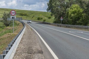 В Самарской области в 2025 году обновят 160 км дорог, ведущих к малым населенным пунктам